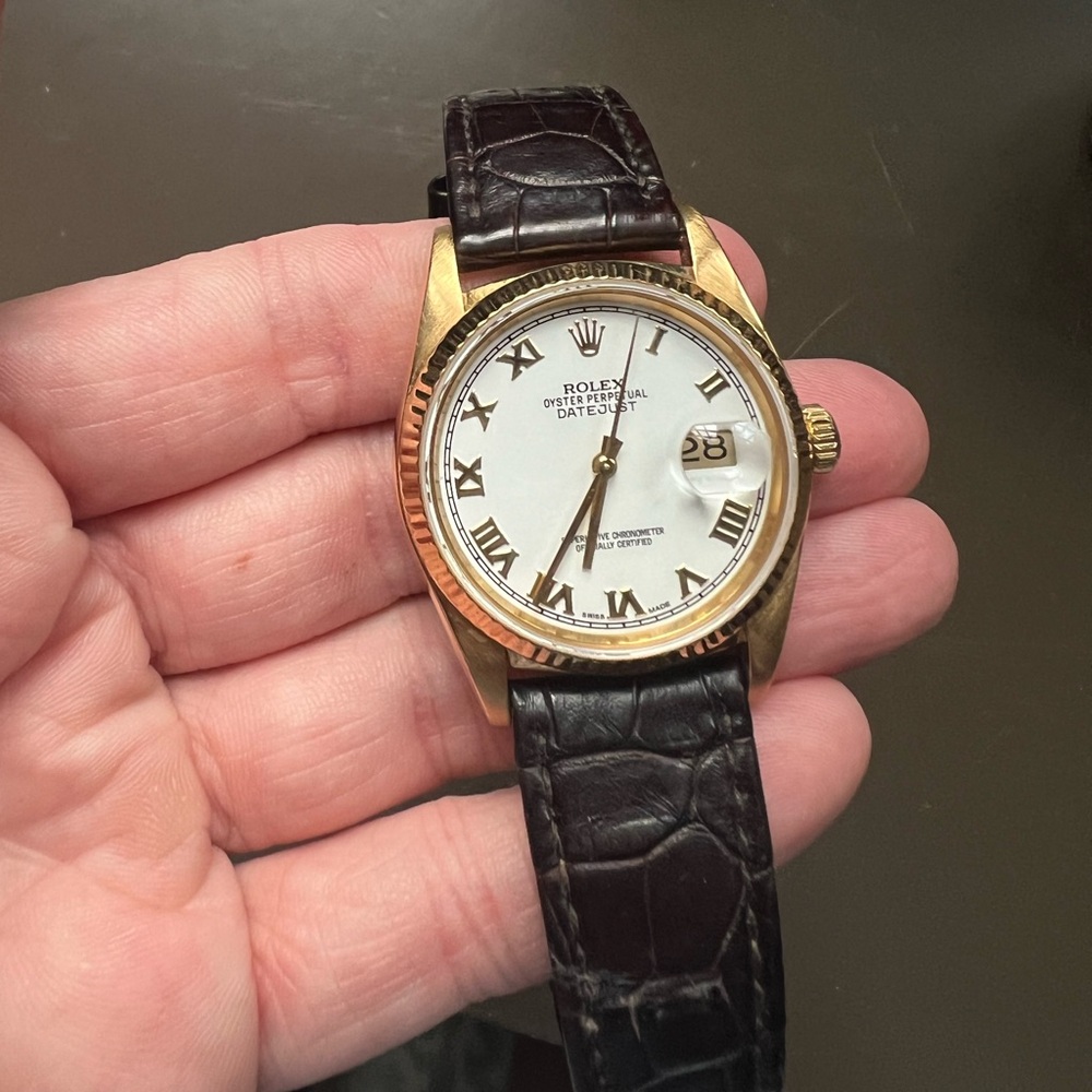 🥇Rolex🥇- Preowned Vintage Mens 1985 Brown Alligator Strap. - Picture 2 of 5
